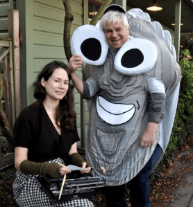 Image Source: http://ballardfarmersmarket.files.wordpress.com/2010/11/meredithclarktaylorjonrowleyoyster.jpg?w=450&h=447